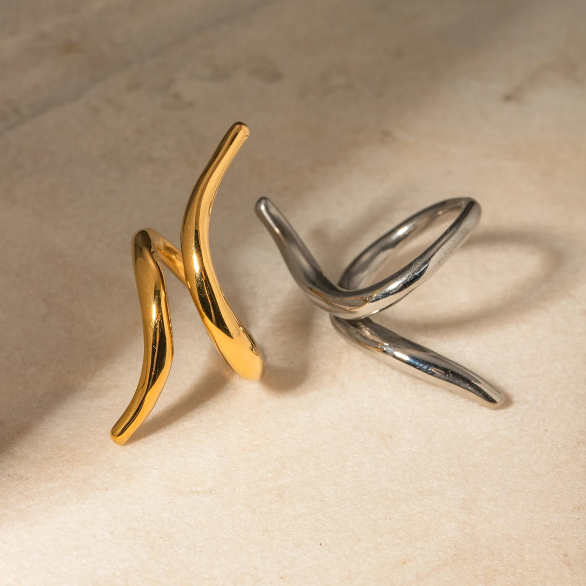 Anillo Omrya