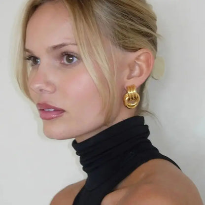 Pendientes Omrya