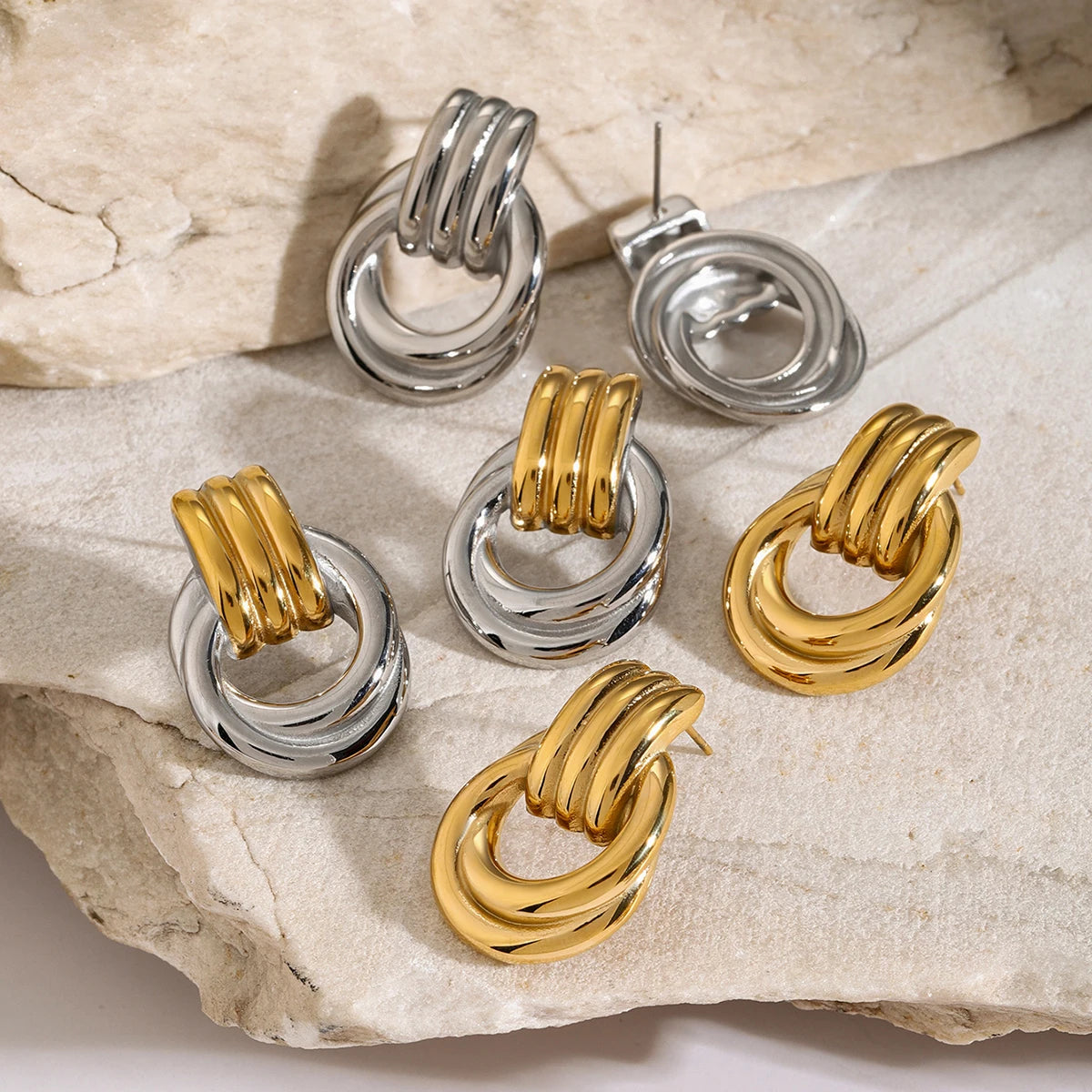 Pendientes Omrya