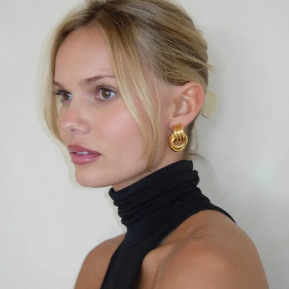 Pendientes Omrya