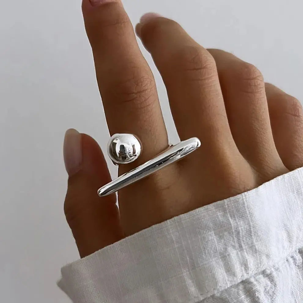 Anillo Kirethia