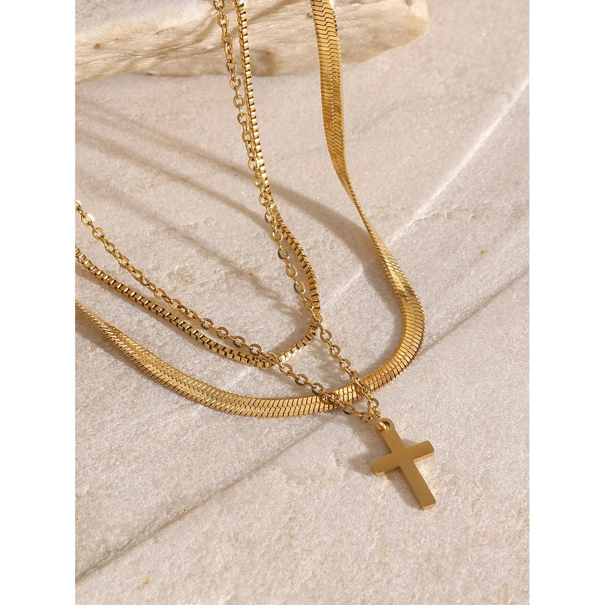 Collar Cruz Avaris